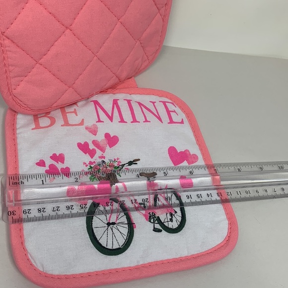 New! Valentine's "Be Mine" Bicycle Hearts Kitchen 2 Pot Holders Set Baking - Picture 15 of 16
